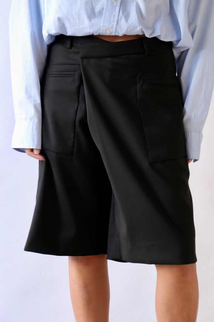 R13 Crossover Knee-Length Shorts in Black