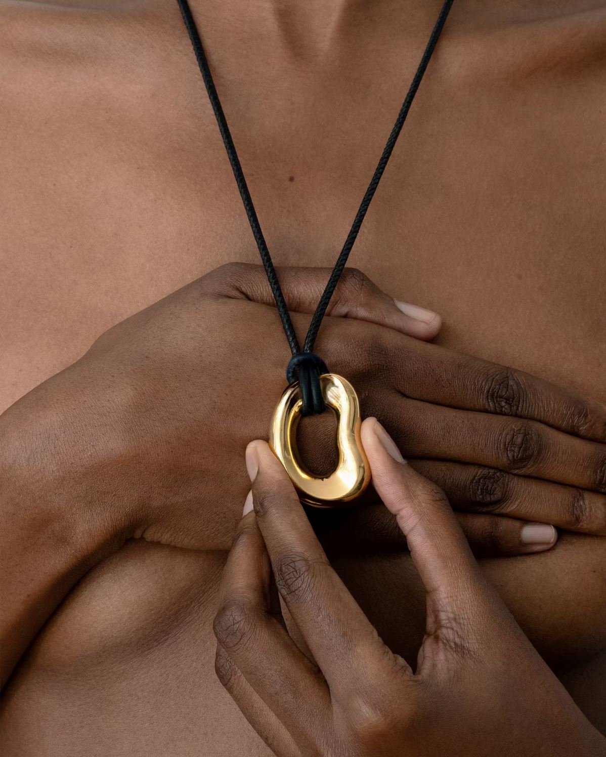 【charlotte CHESNAIS】Shima Pendant Charlotte Chesnais Shima Pendant in Gold | WE ARE ICONIC