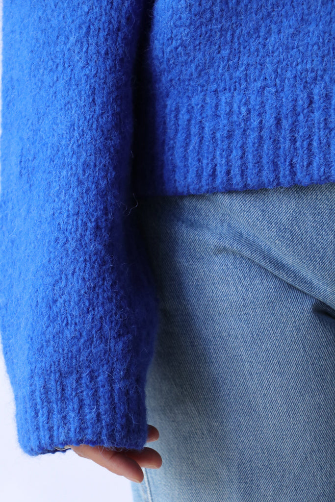 Closed Crew Neck Long Sleeve in Galaxy Blue Knitwear Closed 