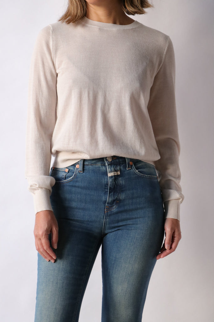 Closed Crew Neck Long Sleeve in Pearl Beige Knitwear Closed 