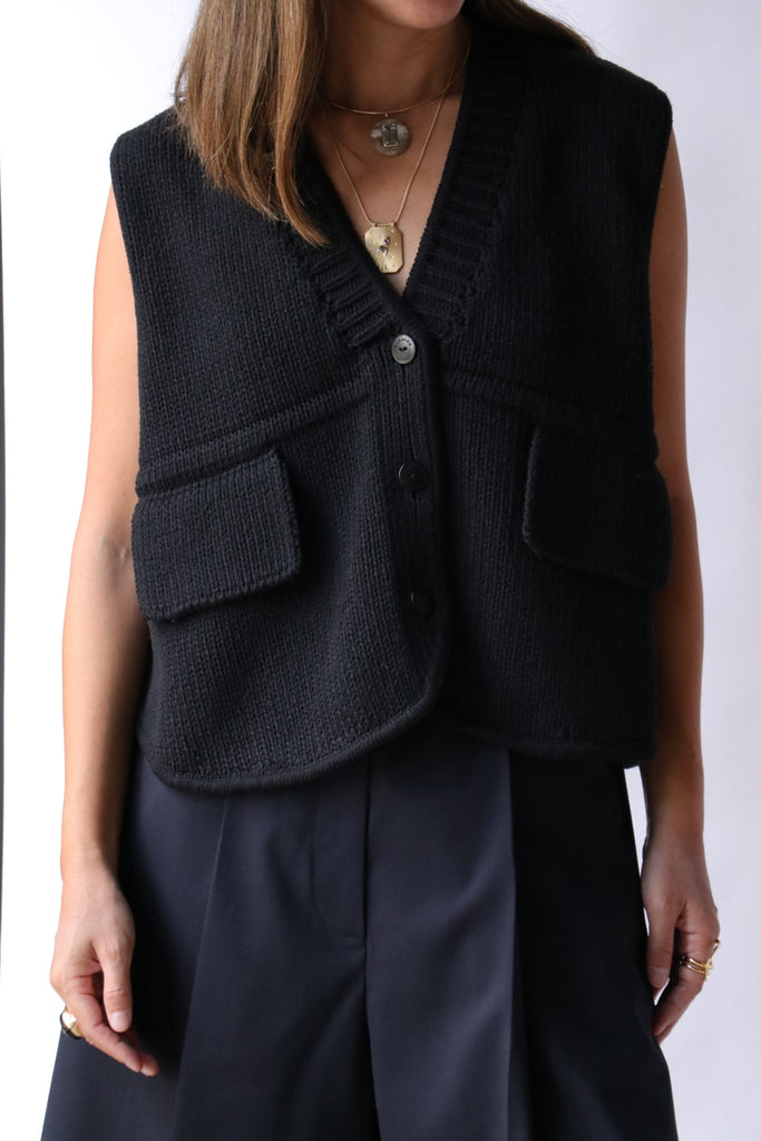Cordera Cotton Pockets Waistcoat in Black Outerwear Cordera 