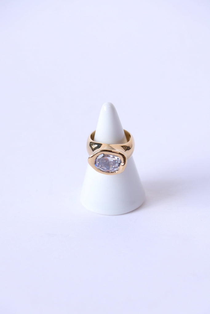 Faris Grand Ring in Gold/ Cubic Zirconia Jewelry Faris 