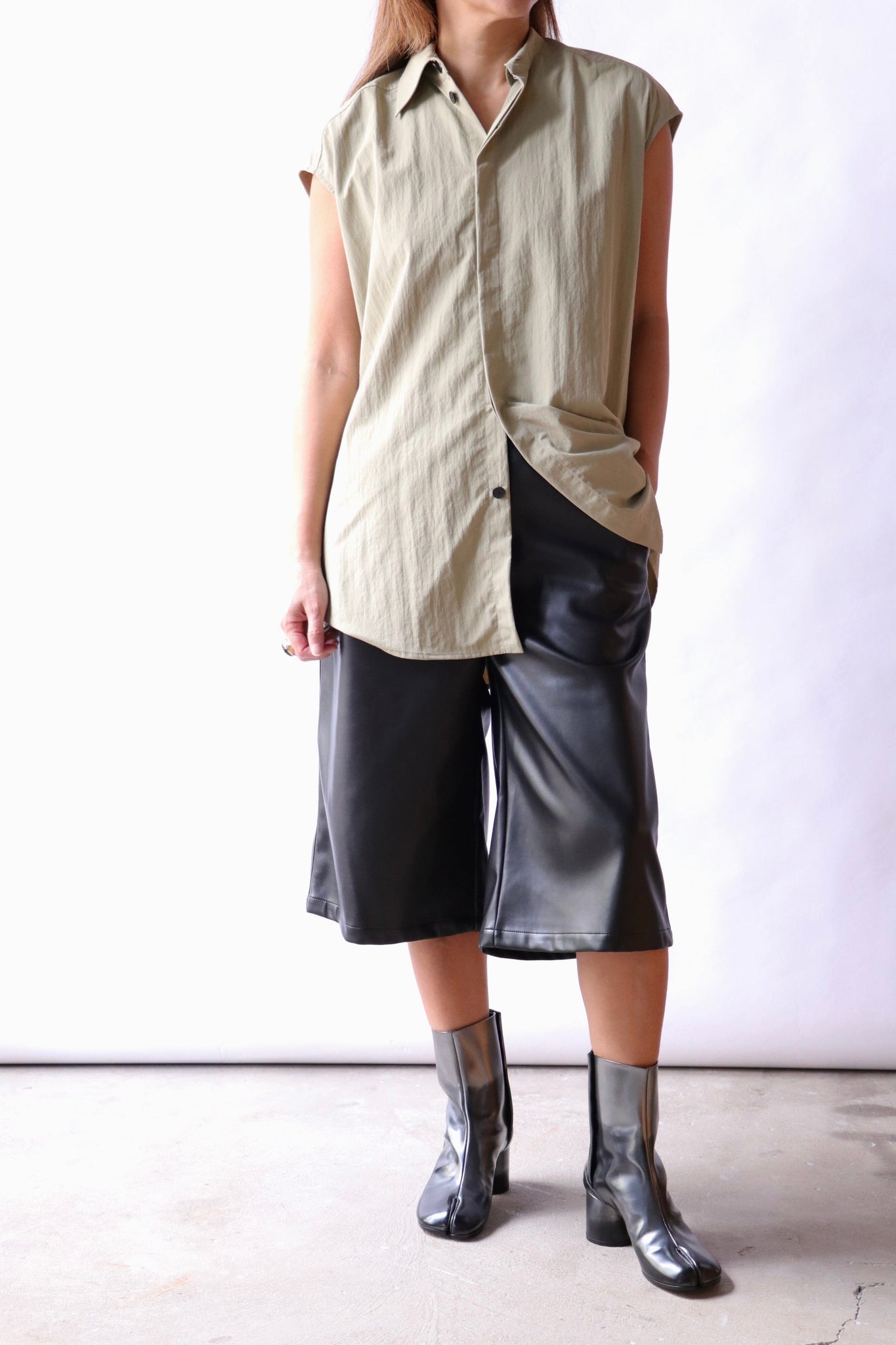 Gauchere Bermuda Shorts in Black Bottoms Gauchere 