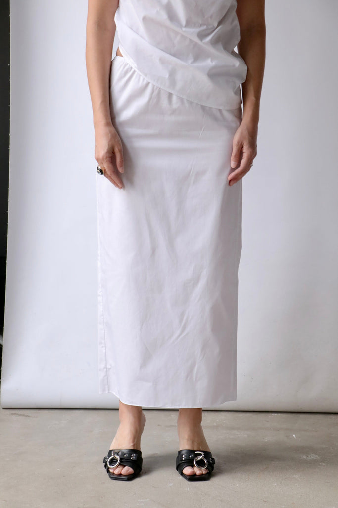 Gauchere Elastic Waist Skirt in White Bottoms Gauchere 
