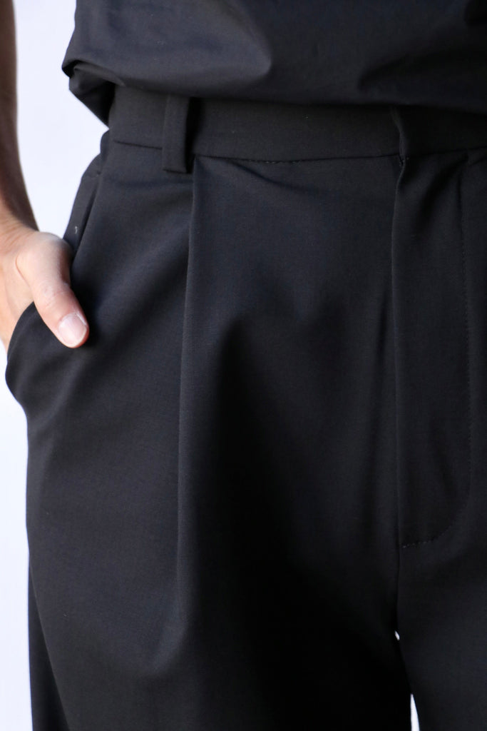 Gauchere Pants in Black Bottoms Gauchere 