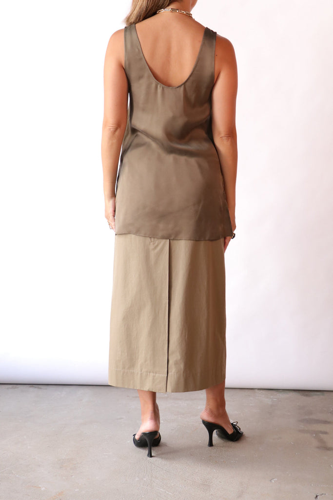 Gauchere Straight Skirt in Beige Bottoms Gauchere 