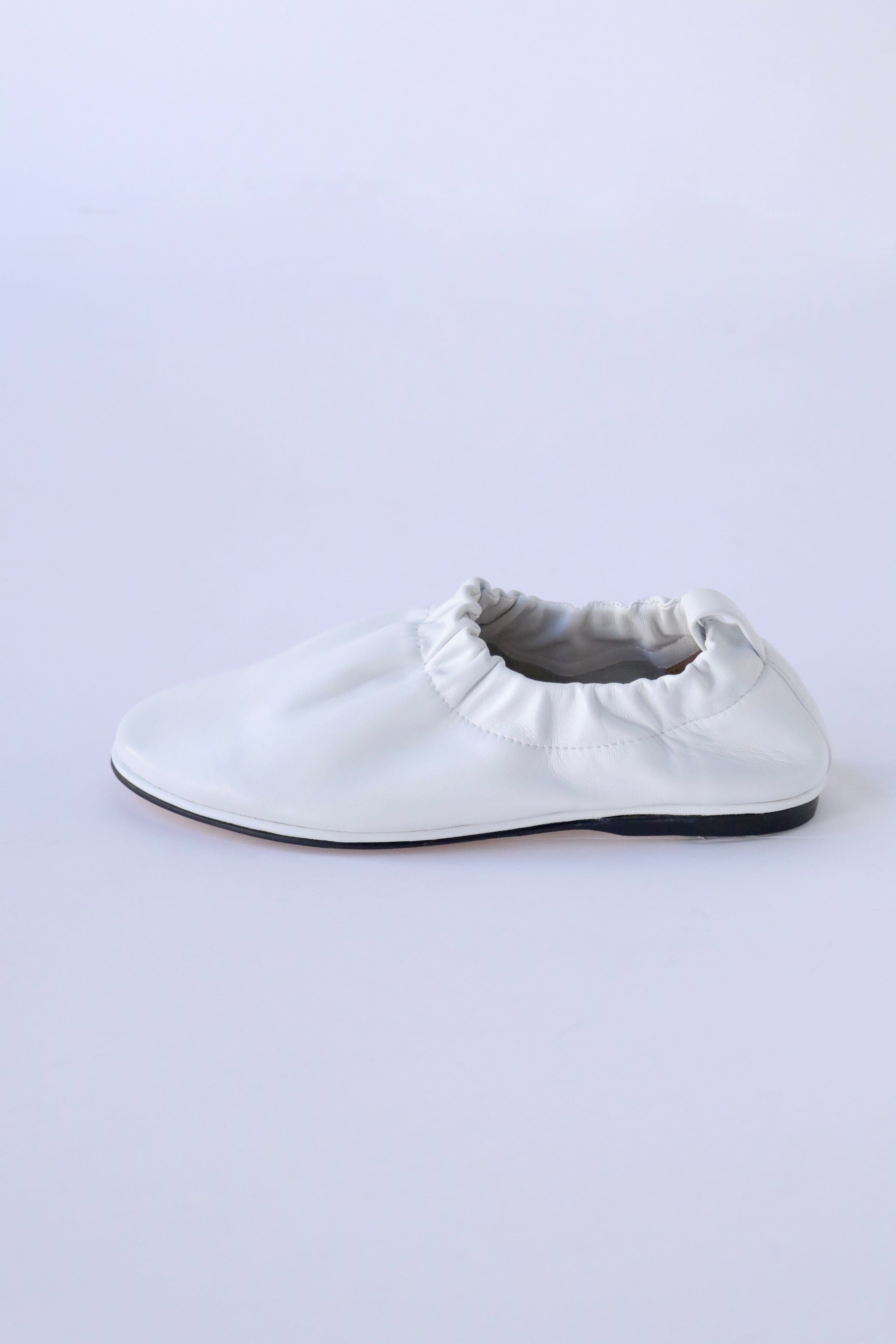 Lauren manoogian mono shoe white cheapest leather flats