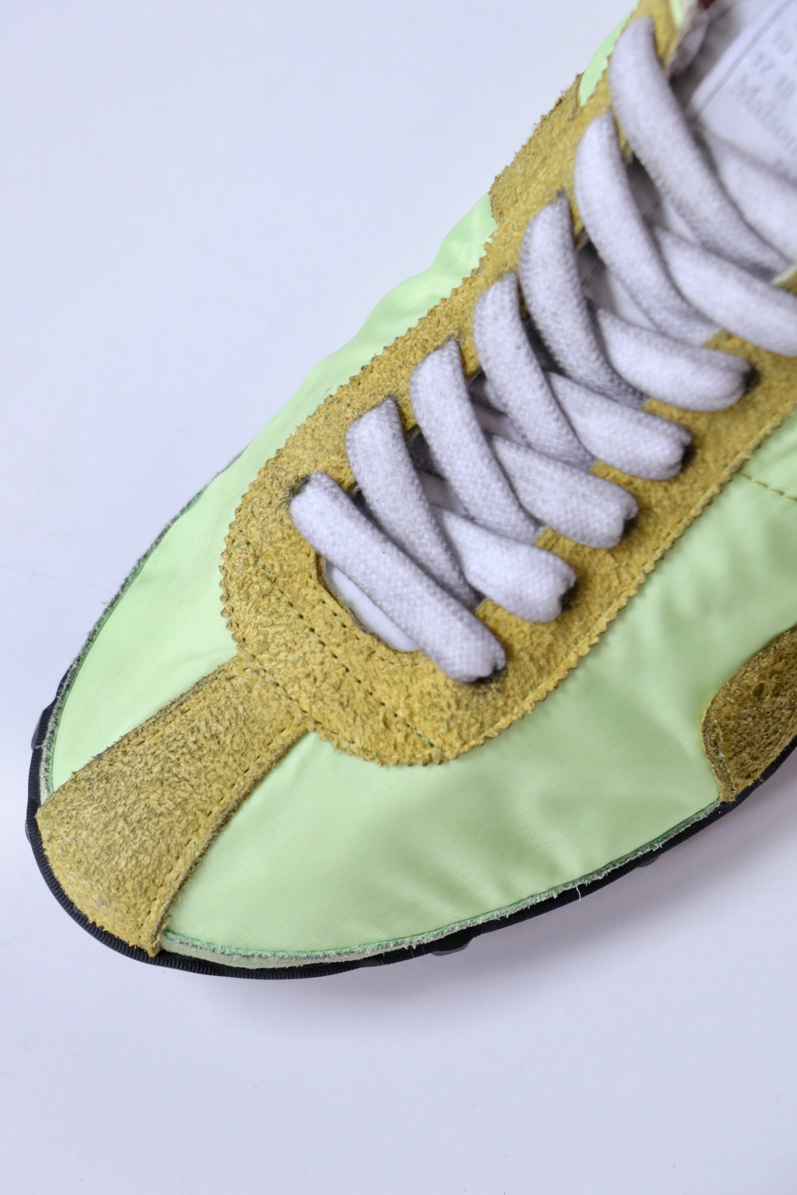 Maison Margiela Sprinters in Butterfly Green/Black/Medium