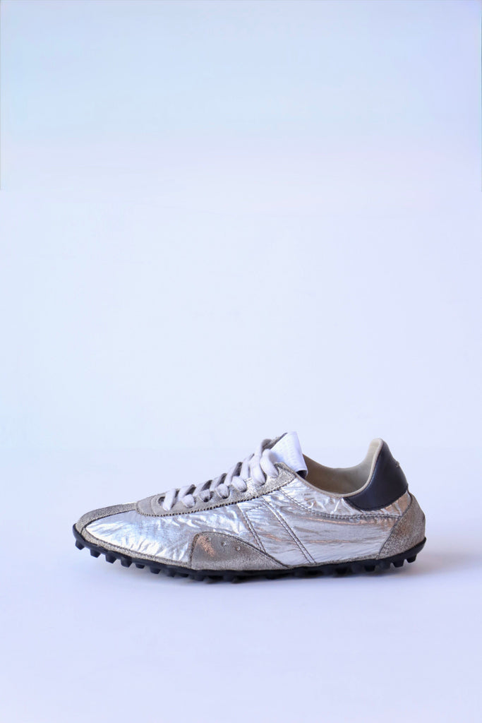 Maison Margiela Sprinters Low Top Sneakers in Silver, White, Natural Shoes Maison Margiela 