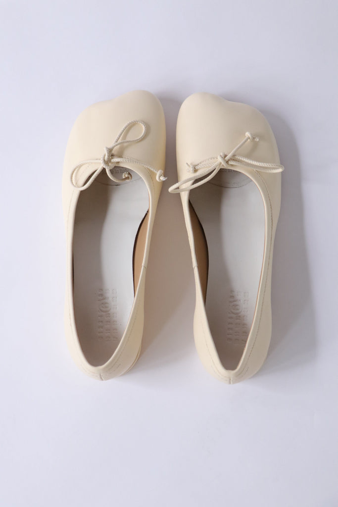 MM6 Maison Margiela Anatomic Ballerinas in Cream Shoes MM6 Maison Margiela 