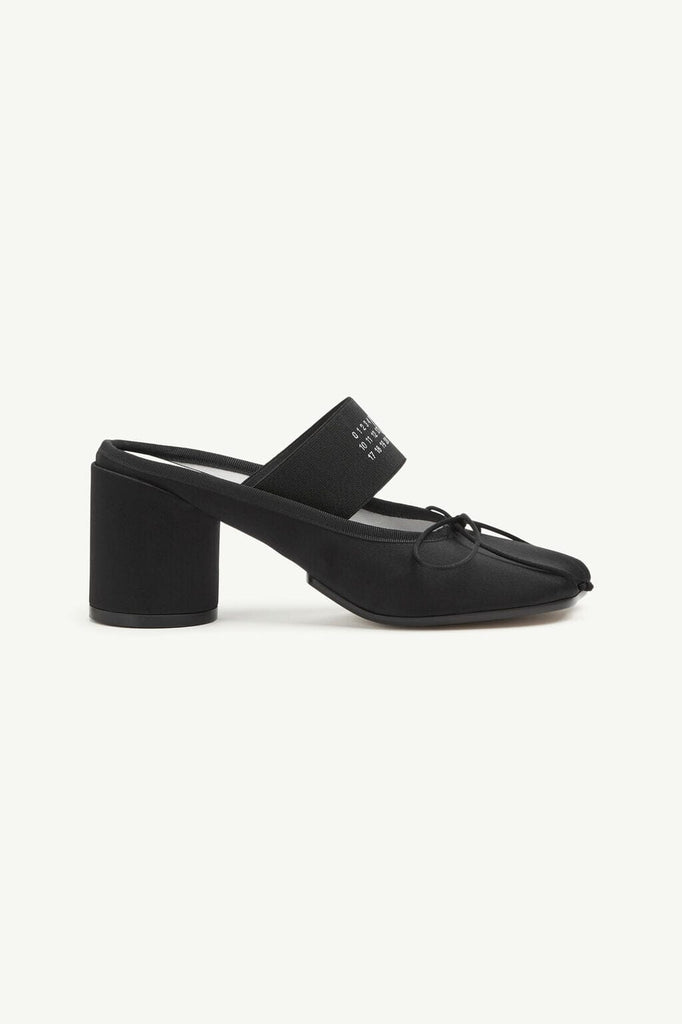 MM6 Maison Margiela Logo Elastic Ballet Decollete in Black Shoes MM6 Maison Margiela 