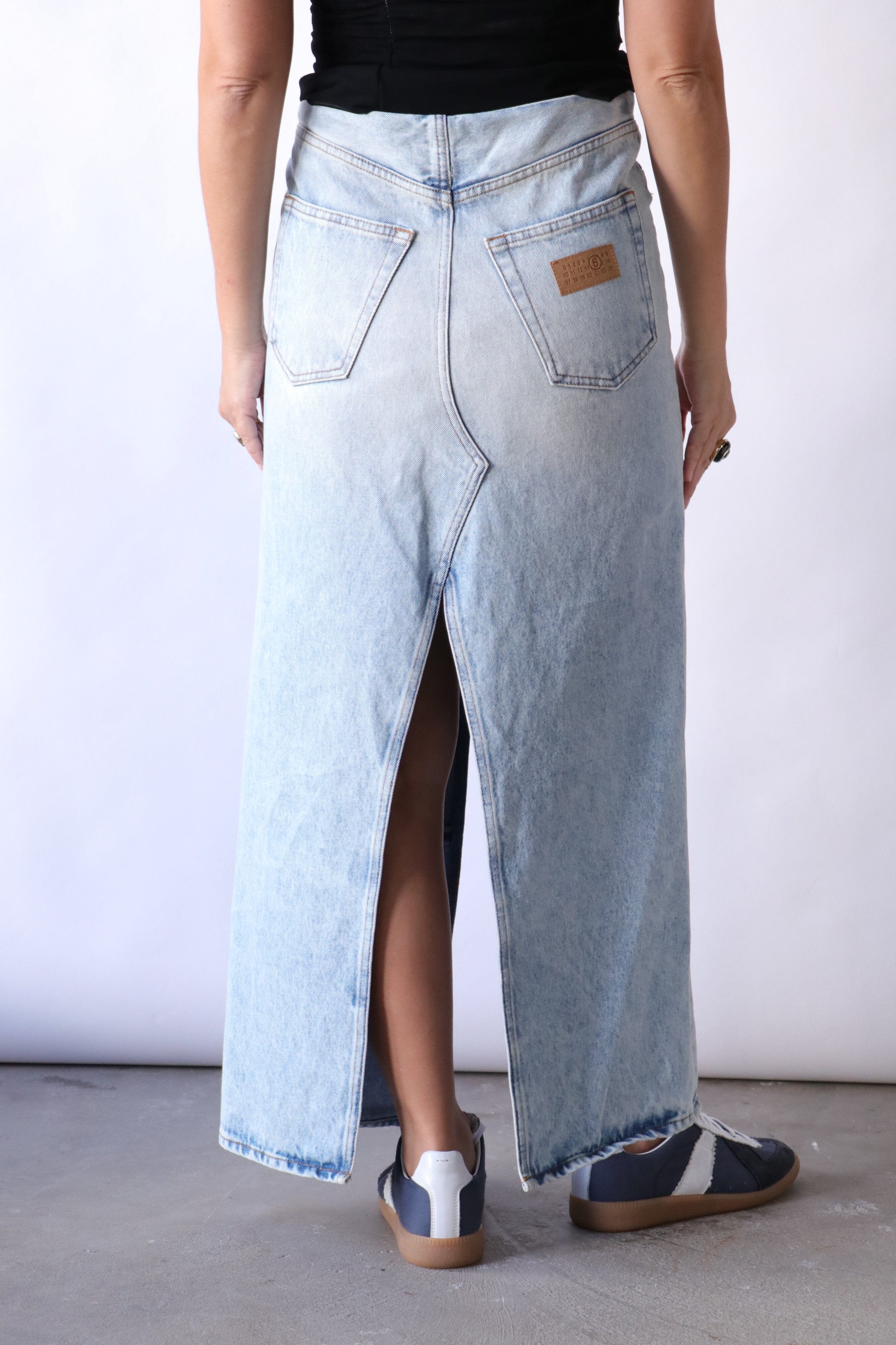 【関税込み】maison margiela SLITS DENIM SKIRT MM6 Maison Margiela Long Denim Skirt in Blue | WE ARE ICONIC