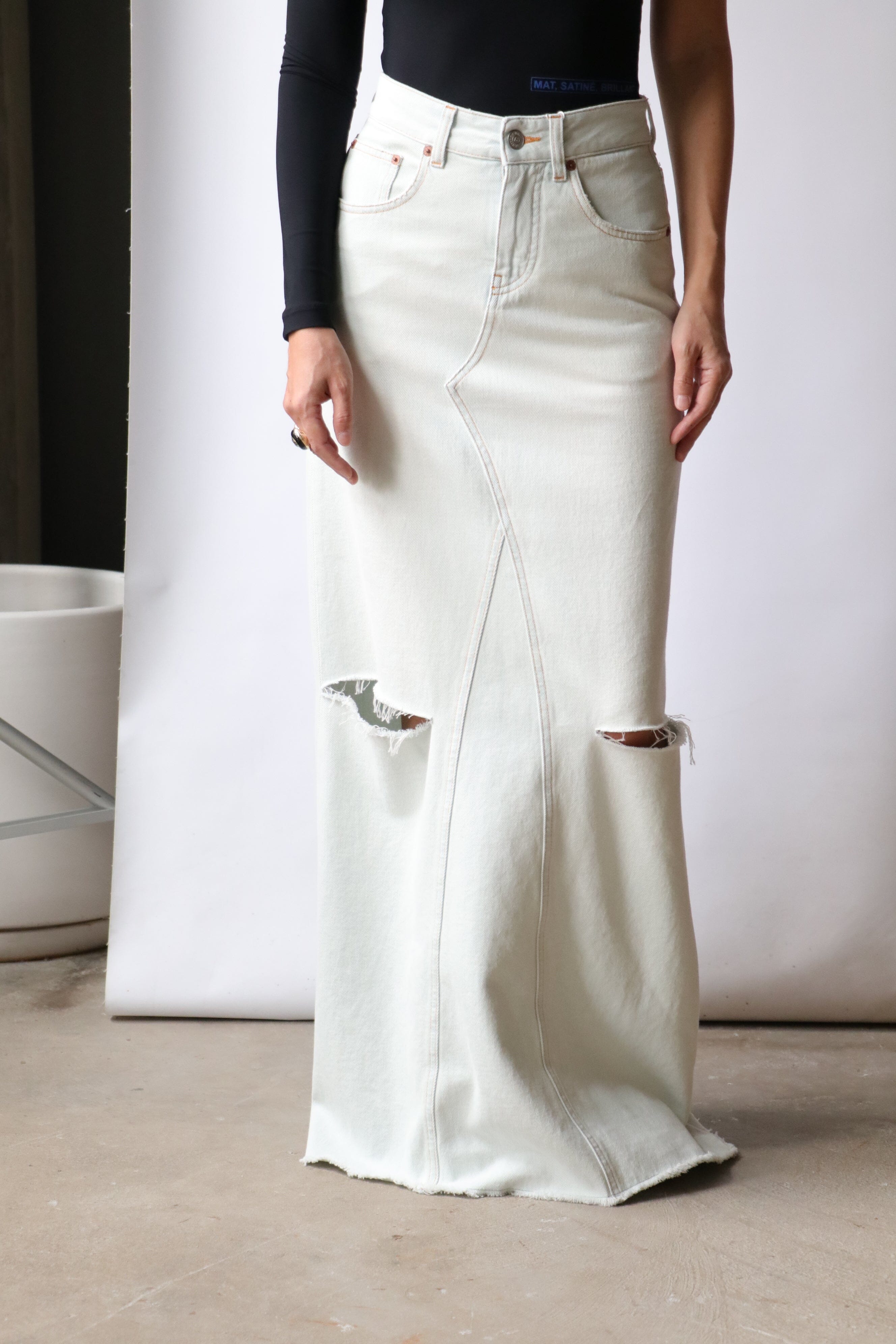 【送料&関税込】Maison Margiela Cotton Skirt 30389018_59299320_600.jpg
