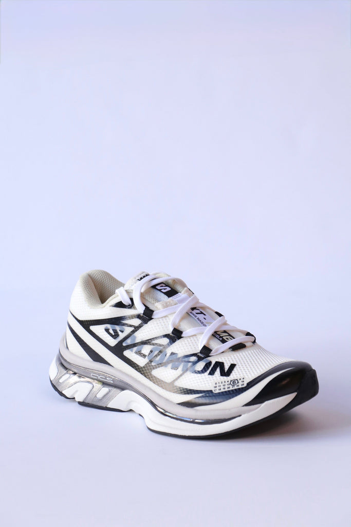 MM6 Maison Margiela x Salomon XT in SVanilla Ice/Black/Green Haze Shoes MM6 Maison Margiela 