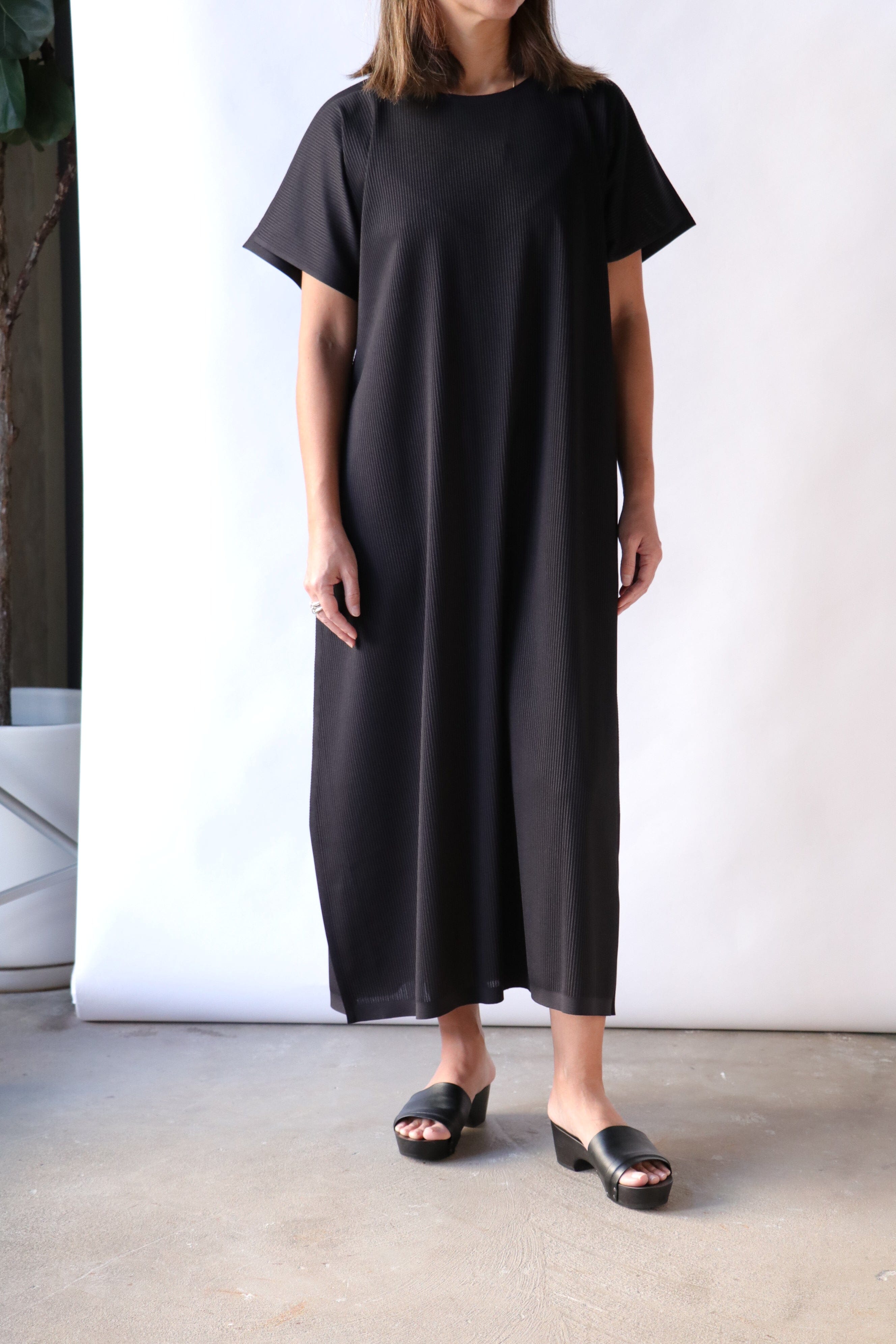 国内買付 PLEATS PLEASE ISSEY MIYAKE A-POC HOPPING A-POC FORM – ISSEY MIYAKE ONLINE STORE
