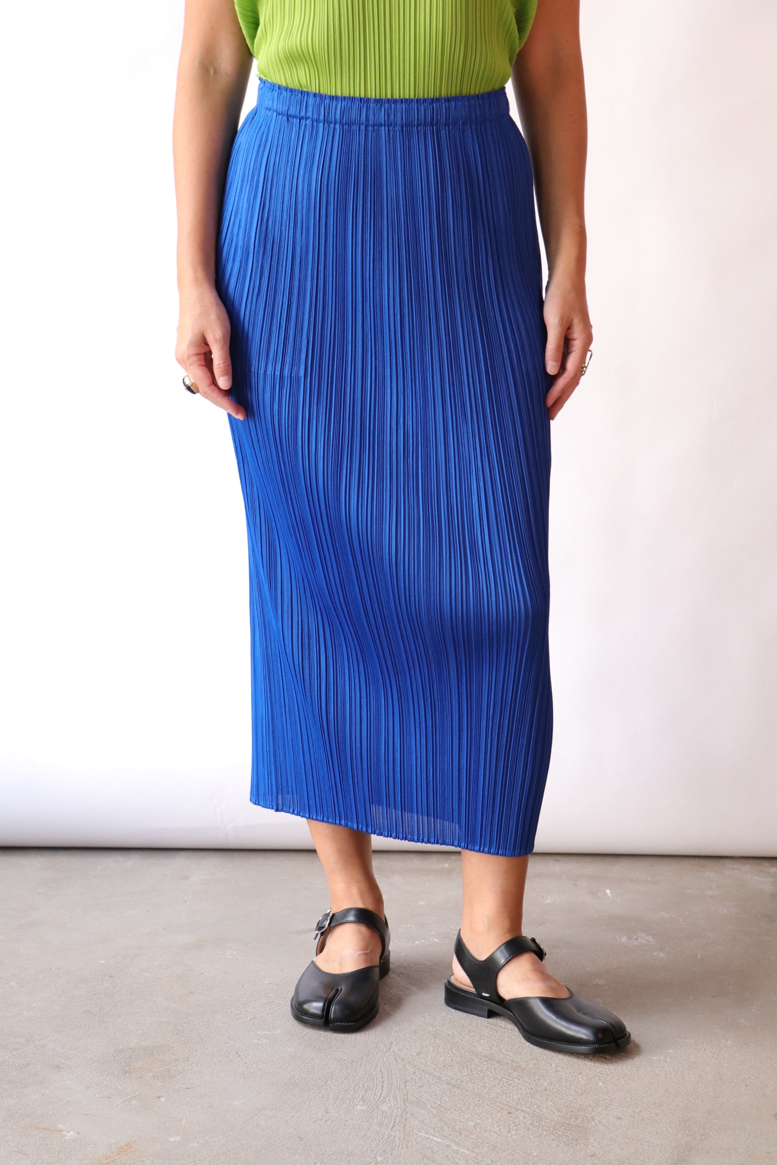 PLEATS PLEASE 8月SWING BLUE 3サイズ Pleats Please Issey Miyake