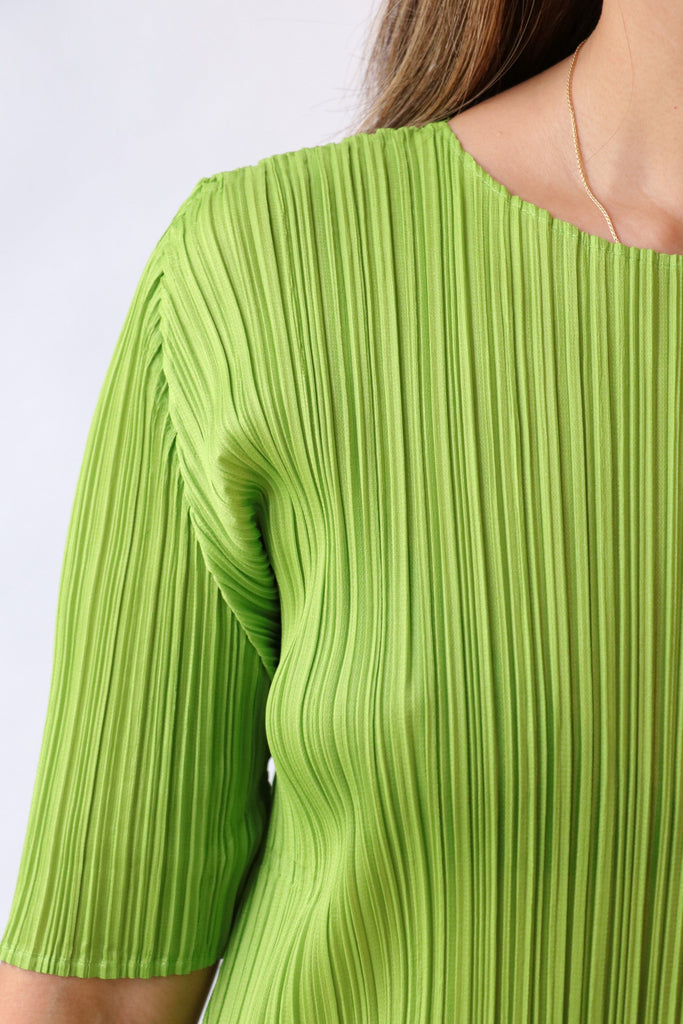 Pleats Please Issey Miyake Monthly Colors: August Dresses Pleats Please by Issey Miyake 