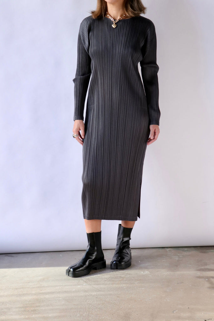 Pleats Please Issey Miyake Monthly Colors: December Dresses Pleats Please by Issey Miyake 