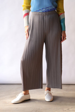 トップス Issey Miyake pleats please monthlycolors PLEATS PLEASE ISSEY MIYAKE: Green Monthly Colors November Top | SSENSE