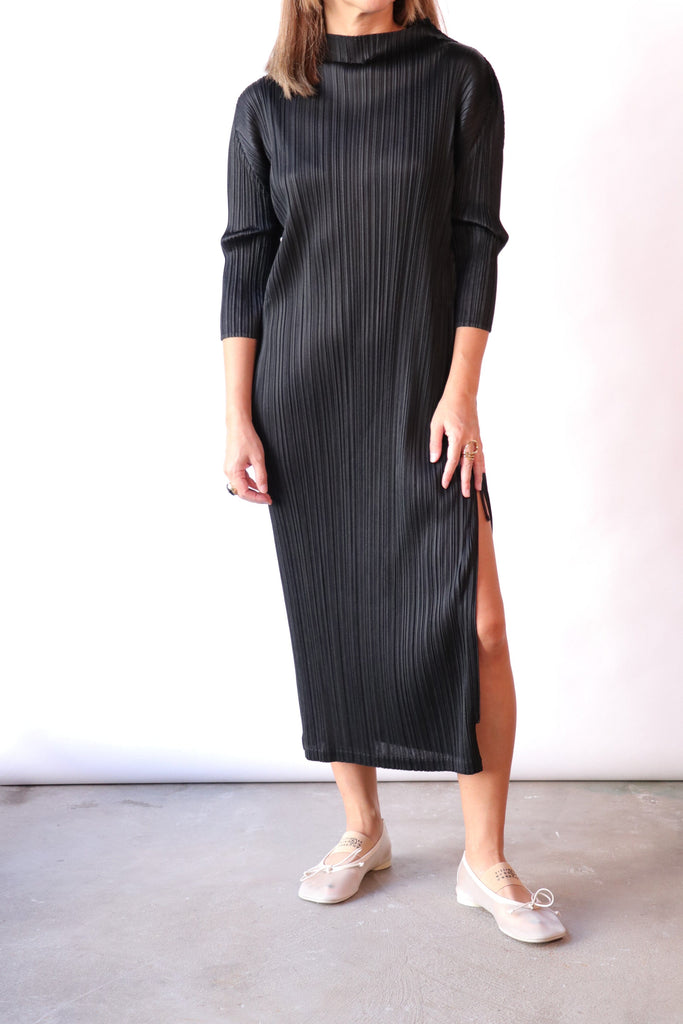 Pleats Please Issey Miyake Monthly Colors September Dresses Pleats Please by Issey Miyake 