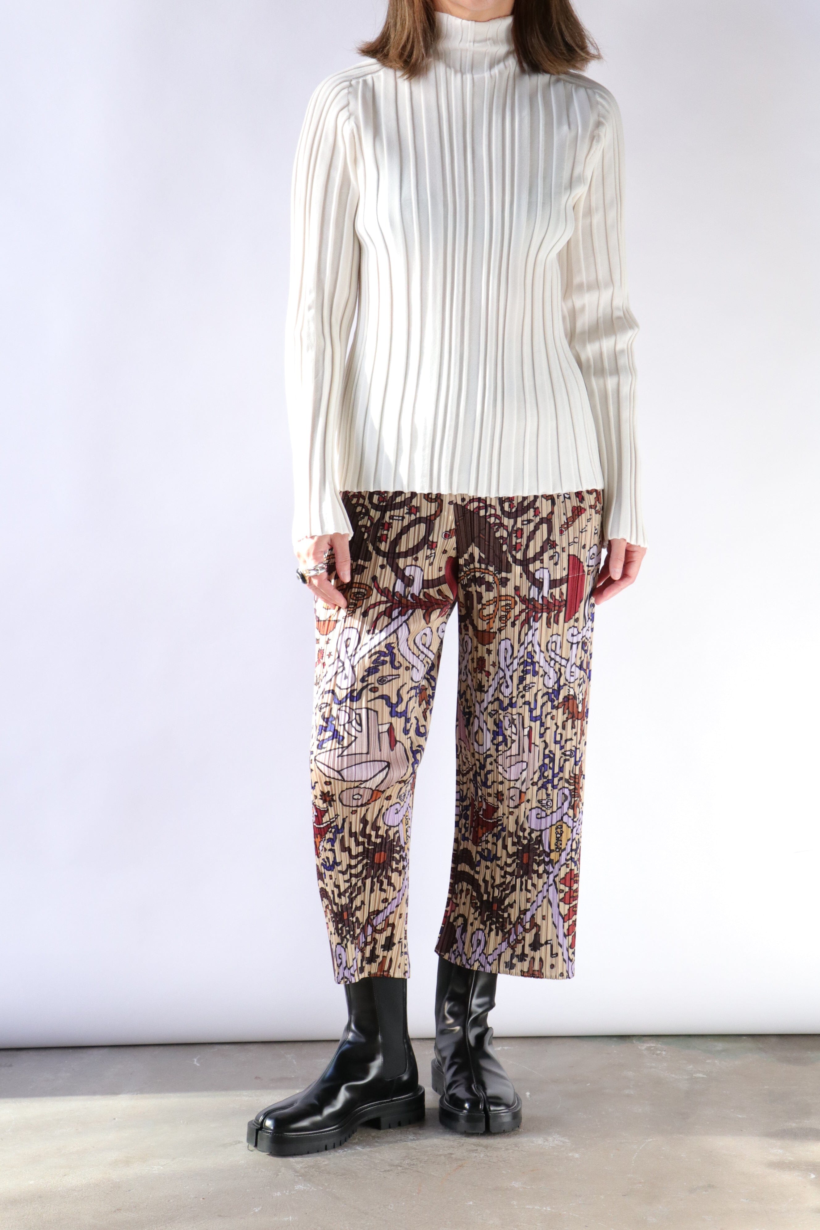 PLEATS PLEASE ISSEY MIYAKE◆ニット・セーター(厚手)/--/ポリエステル/NVY/PP43KK831/PLANET KNIT// Pleats Please Issey Miyake Planet Knit | WE ARE ICONIC