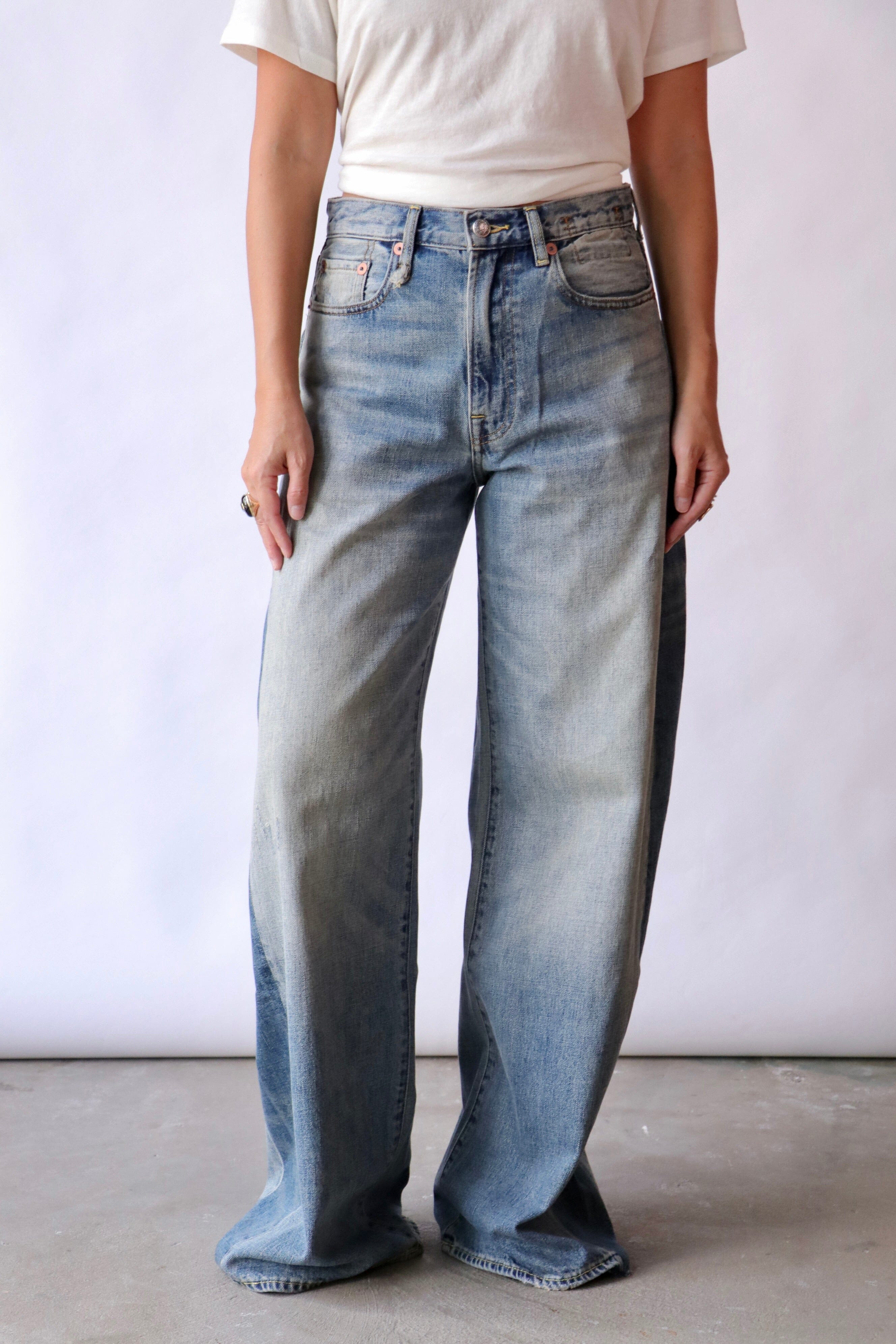 デニム・ジーパン R13 'Insert D'arcy' Jeans R13 Insert D'arcy Loose Jean in Vintage Indigo Color | WE