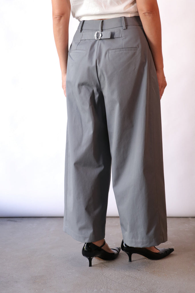 Tibi Bio Twill Triple Pleat Cropped Pant in Grey Bottoms Tibi 