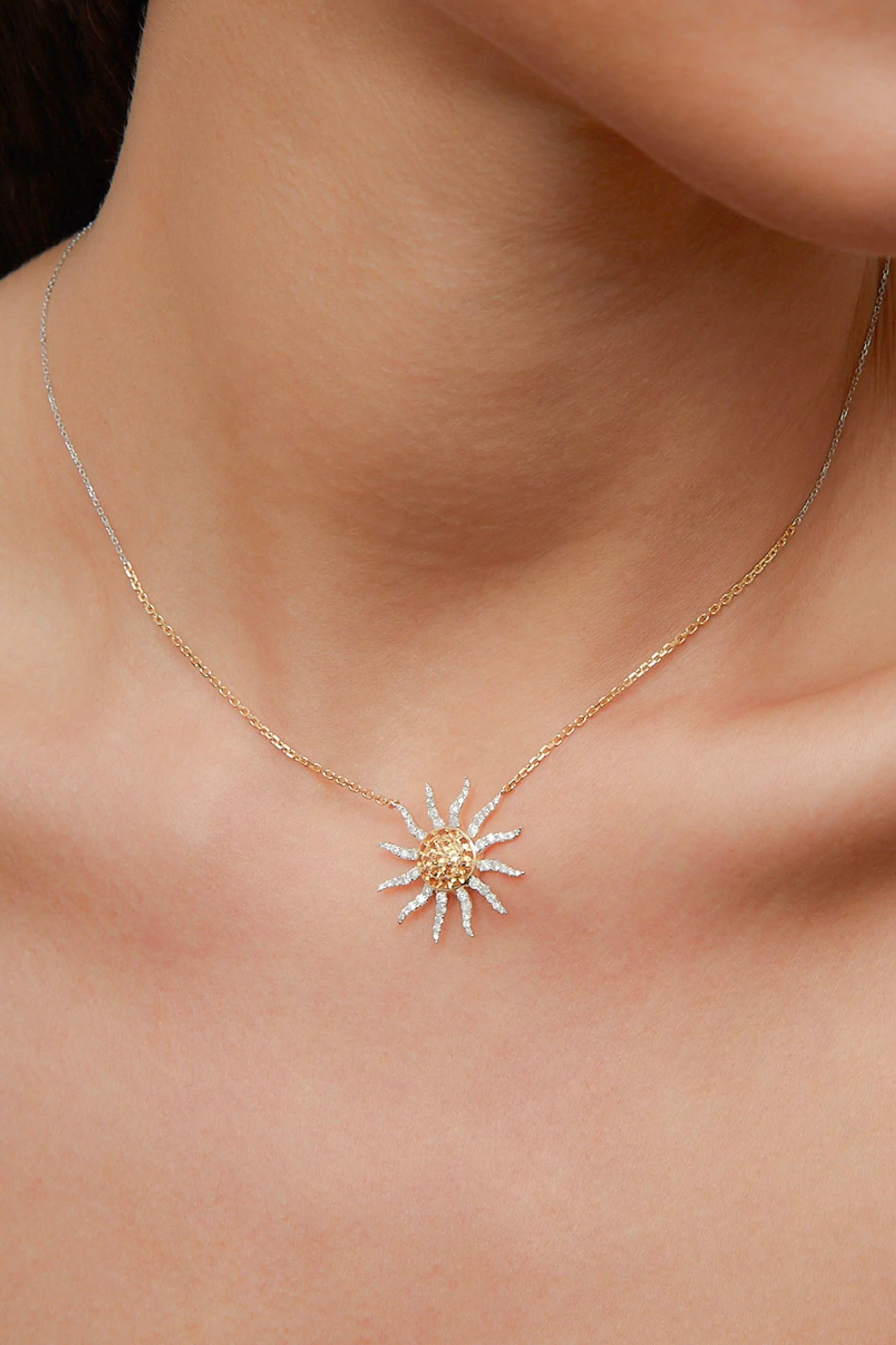 Yvonne Leon collier Soleil Diamants Citrines 2 Ors | WE ARE ICONIC