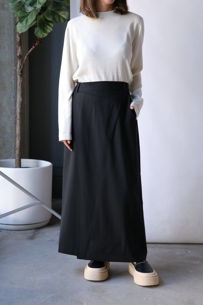 Cordera Tailoring Skirt in Black tops-blouses Cordera 