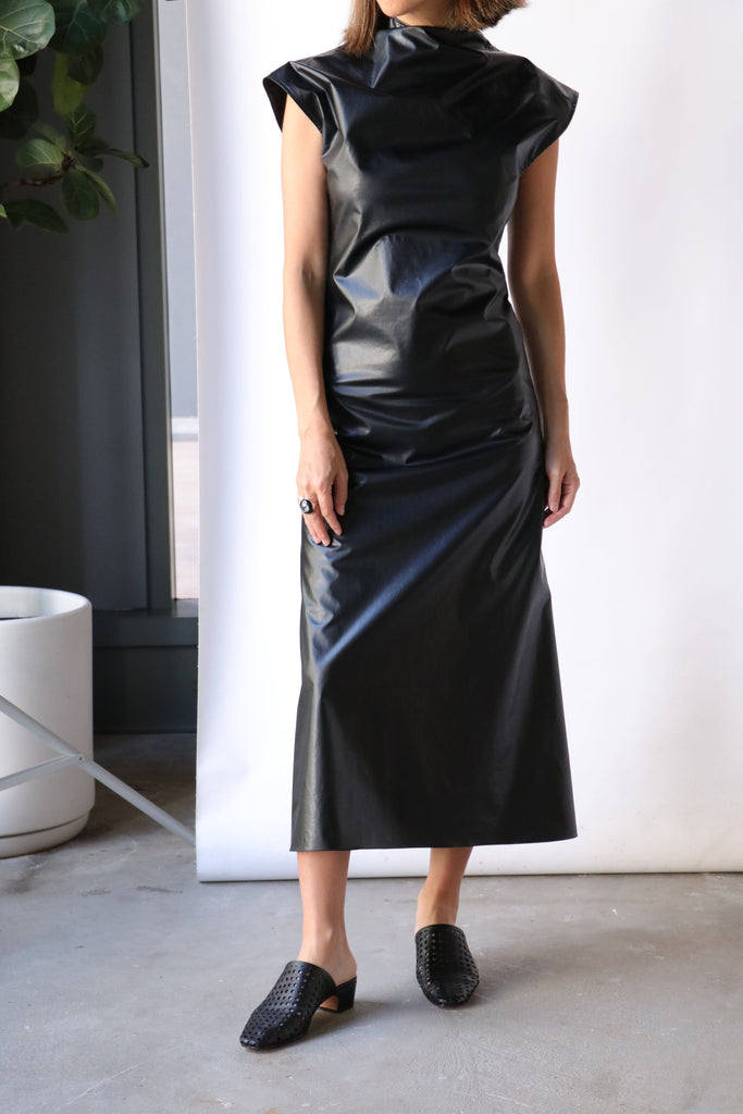 Gauchere Hourglass Midi Dress in Black Dresses Gauchere 