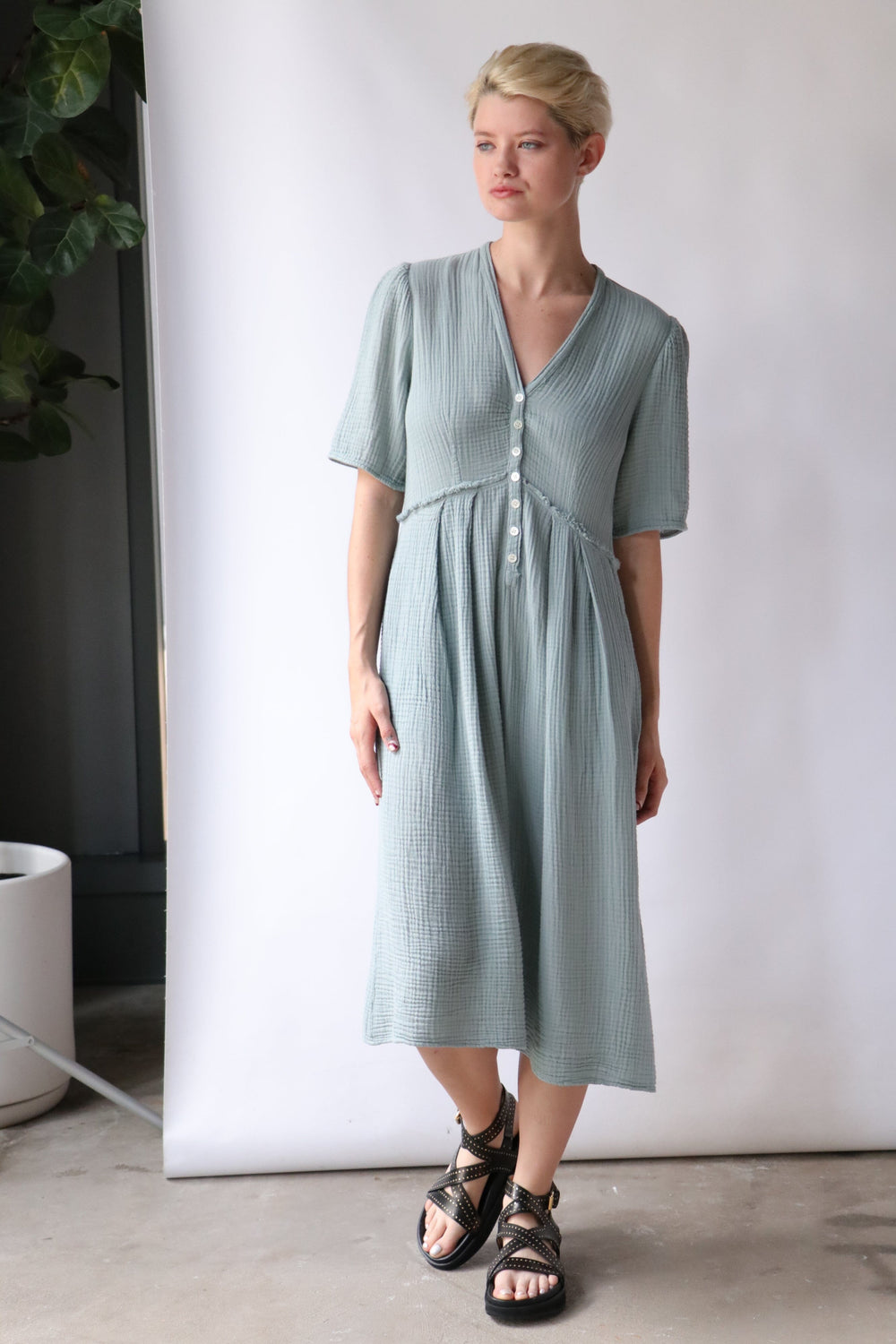 Raquel Allegra Garden Dress in Steal Blue