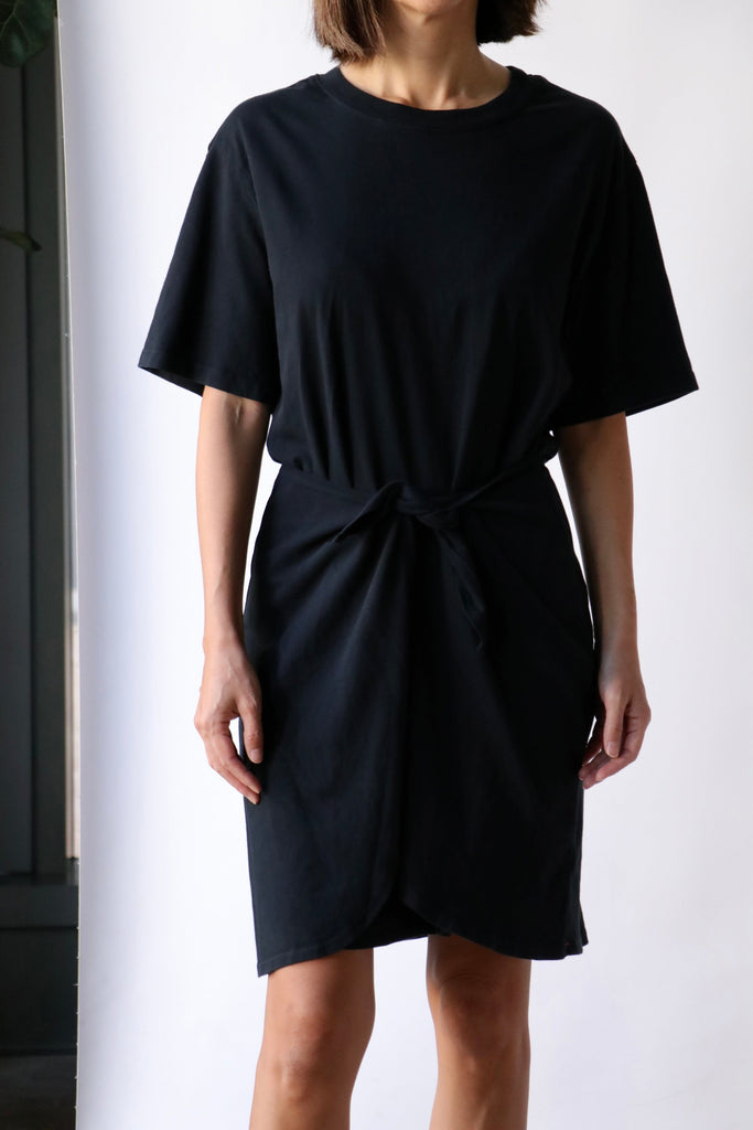 Xirena Emme Dress in Black Dresses Xirena 