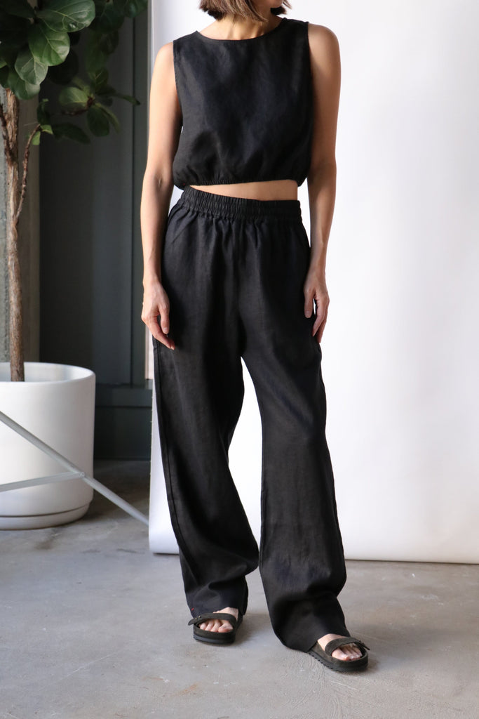 Xirena Tallie Top in Black tops-blouses Xirena 